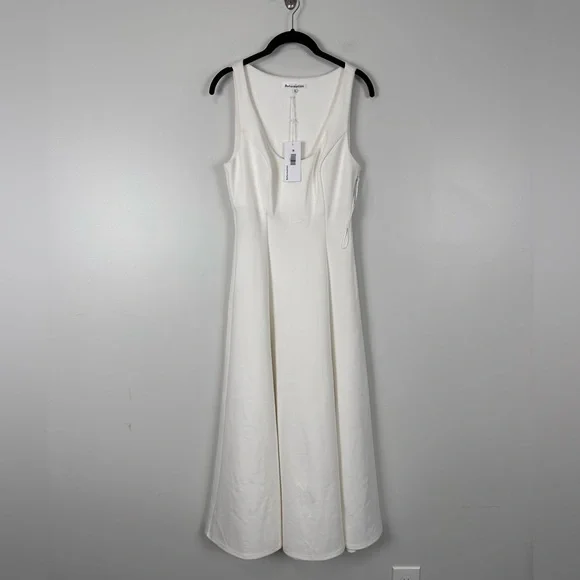 REFORMATION Mikol Knit Dress WHITE NEW - Picture 5 of 9